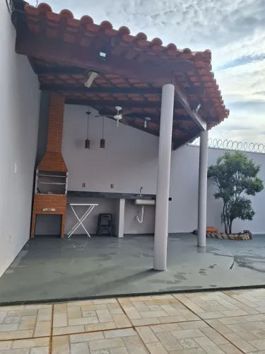 808445951796275