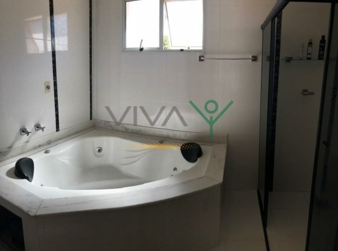 VV121011