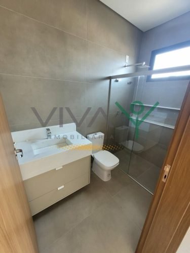 VV35021