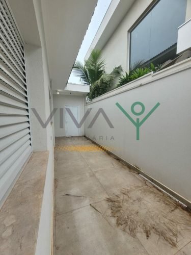VV42019