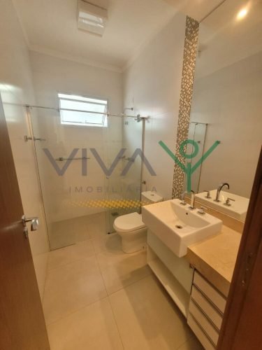 VV42023
